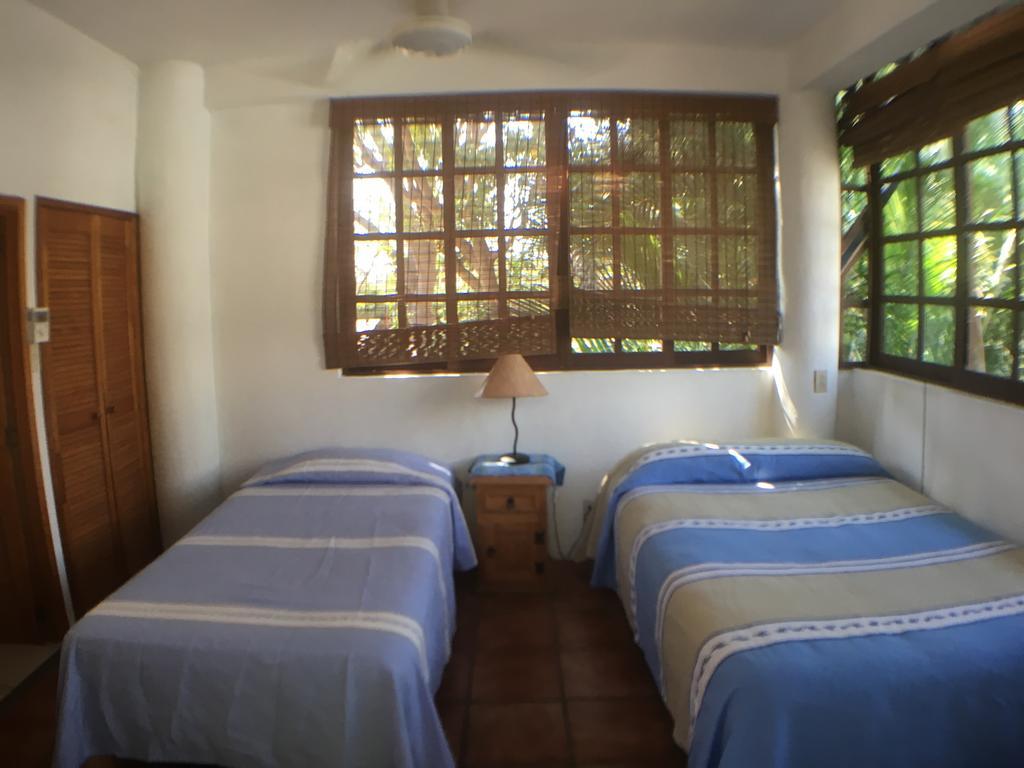 Casa Azul Guesthouse プエルト・エスコンディード エクステリア 写真